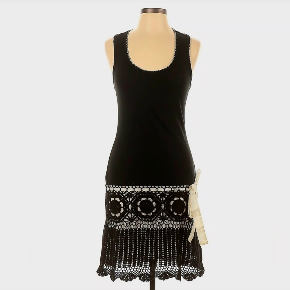 Moda international black crotchet dress